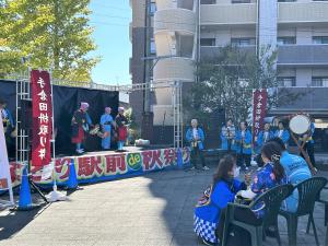 会場ステージ