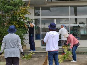 9月の草取りの様子2