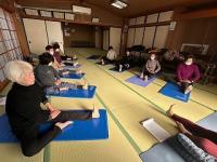 女性講座呼吸とストレッチ1