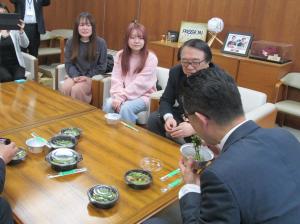 製品試食