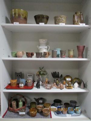 鉢カバーやどんぶりなどの陶芸作品