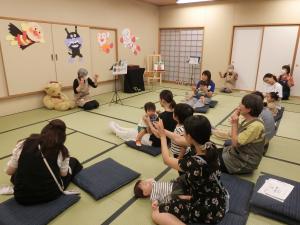 おはなし会写真1