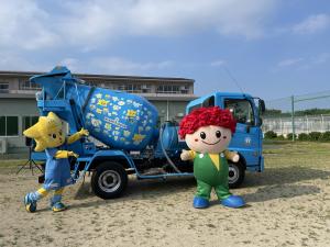 集合写真マスコットキャラクターのみ