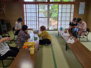 自由来館