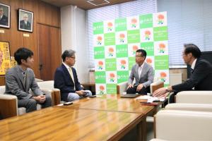 山田市長と懇談