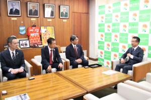 山田市長と懇談１