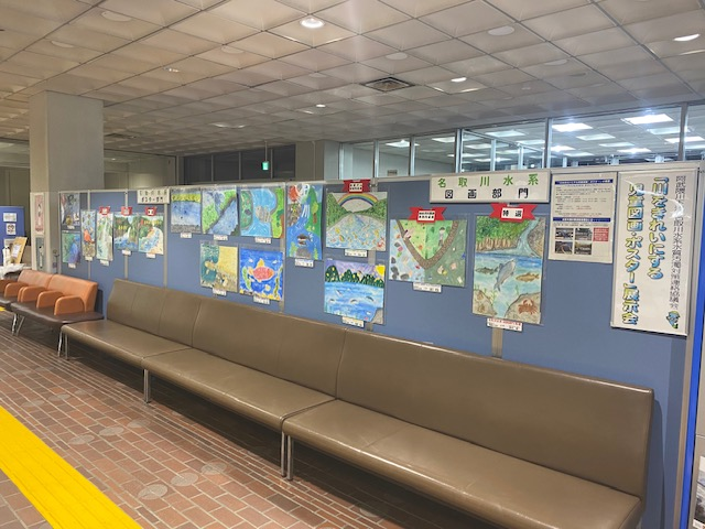 川をきれいにする図画・ポスター展示写真