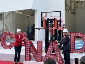 カナダサイン出発式