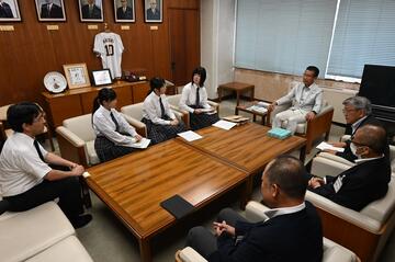 東京都立富士森高等学校吹奏楽部様の表敬訪問がありましたの画像2