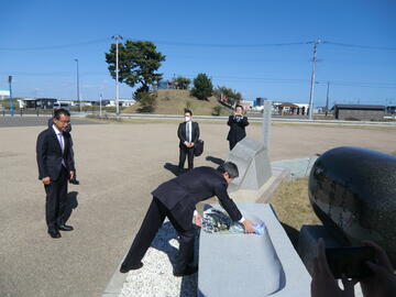 高木復興副大臣が閖上地区を視察されましたの画像2