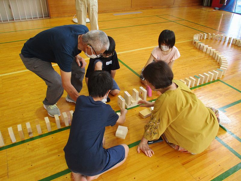 「公民館でやってみよう！手づくりドミノ大会」の画像2