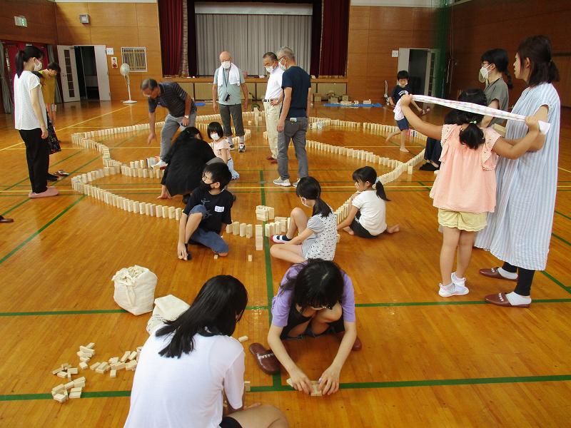 「公民館でやってみよう！手づくりドミノ大会」の画像4