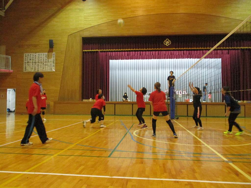 ソフトバレーボール女子の様子の画像2