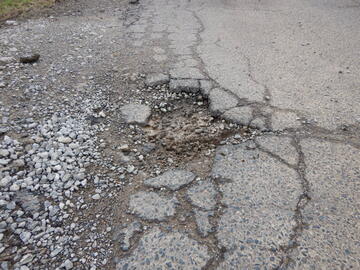 道路や公園の異常を発見の画像1